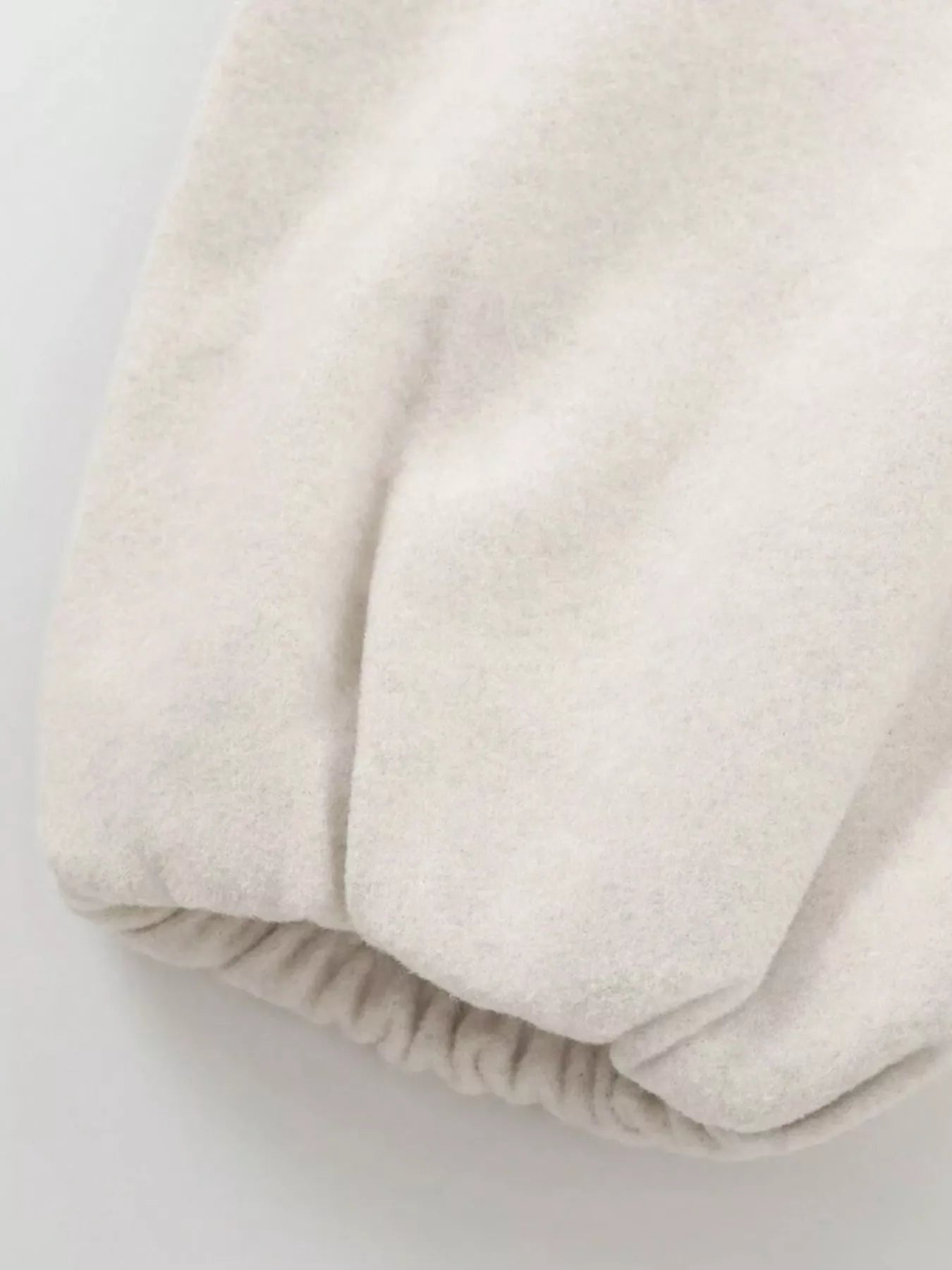 560f6cc9f24b4d29a1ba93bf27f3c86d-Max-Origin